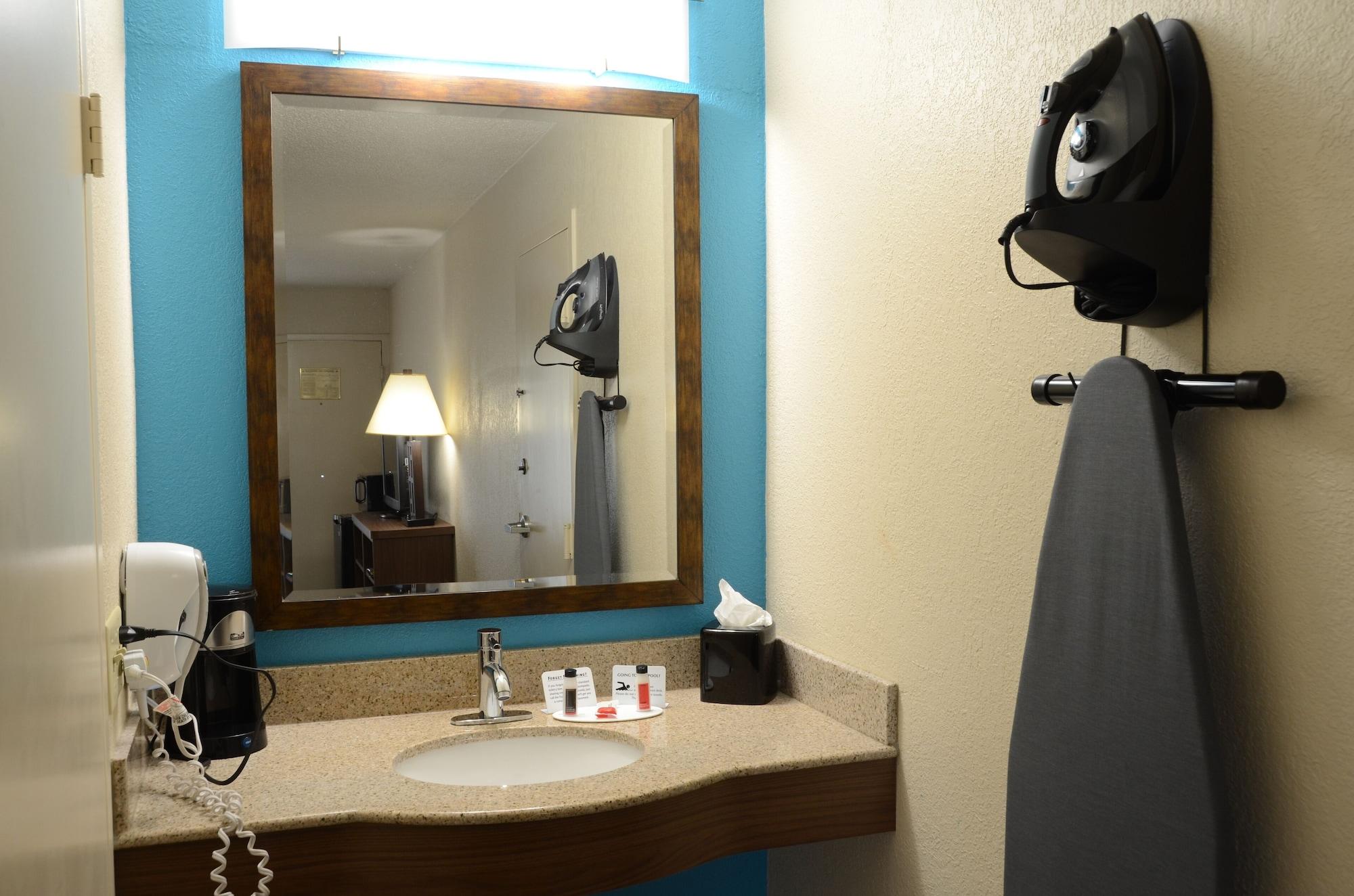 Baymont By Wyndham Airport Nashville